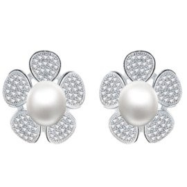 Kolczyki Srebrne z Perłami w Kształcie Kwiata