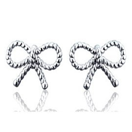 Srebrne Kolczyki w Kształcie Kokardki