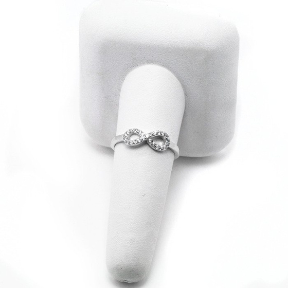 Pierścionek Srebrny Nieskończoność z Cyrkoniami