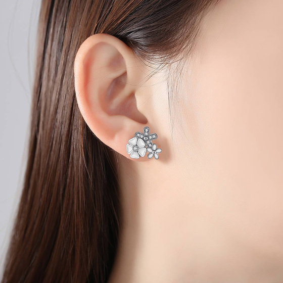 Srebrne Kolczyki Kwiatuszki z Cyrkoniami