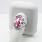 Srebrny Pierścionek z Dużym Różowym Kamieniem