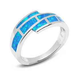 Srebrny Pierścionek z Niebieskim Opalem