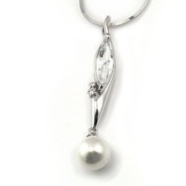 Zawieszka Srebrna z Białą Perłą i Cyrkoniami 5836