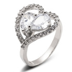 Pierścionek Srebrny Serce z Białymi Cyrkoniami