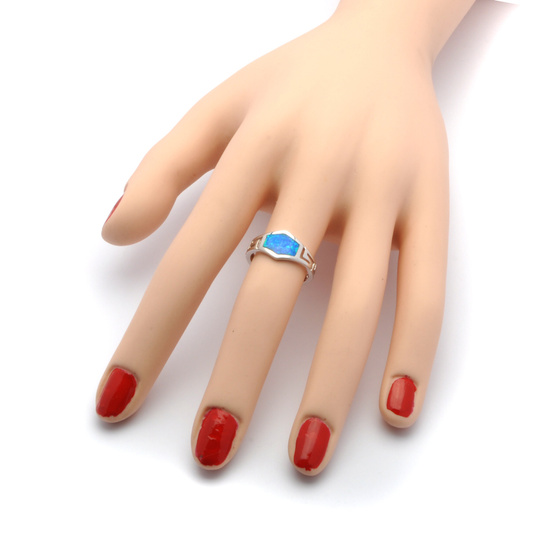 Srebrny Pierścionek z Opalem Wzór Grecki