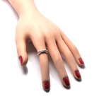 Srebrny Pierścionek z Diamentowymi Cyrkoniami