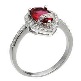 Srebrny Pierścionek z Rubinową Cyrkonią
