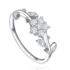 Pierścionek Srebrny Kwiat z Białymi Cyrkoniami