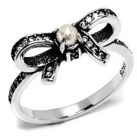 Srebrny Pierścionek Kokardka z Perłą i Cyrkoniami