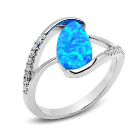 Srebrny Pierścionek z Opalem i Cyrkoniami