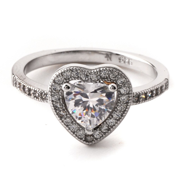 Srebrny Pierścionek z Białym Serduszkiem