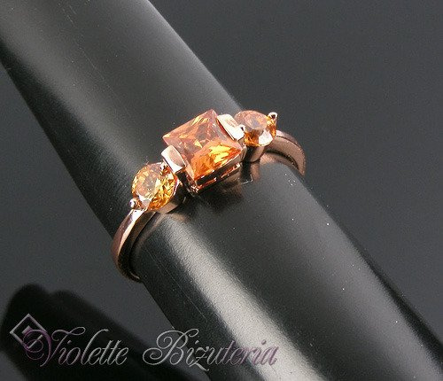 Pozłacany pierścionek różowe złocenie