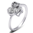 Srebrny Pierścionek z Białymi Mikro Cyrkoniami