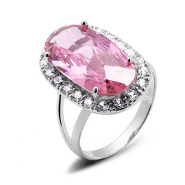 Srebrny Pierścionek z Dużym Różowym Kamieniem