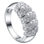 Pierścionek Srebrny Wysadzany Białymi Kamieniami