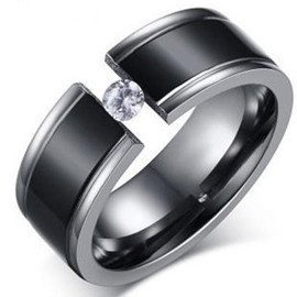 Czarna Obrączka z Tytanu z Bezbarwną Cyrkonią