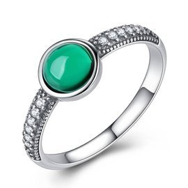 Srebrny Pierścionek z Zielonym Kamieniem