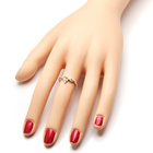 Srebrny Pierścionek Wysadzany Cyrkoniami