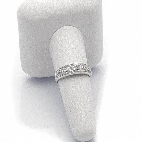 Pierścionek Srebrny Wysadzany Białymi Kamieniami