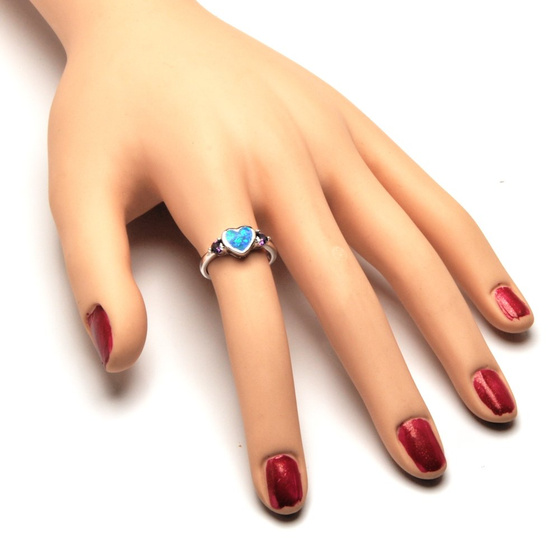 Srebrny Pierścionek Serce z Opalem i Cyrkonią