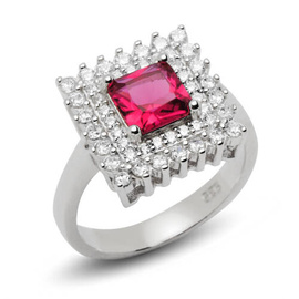 Srebrny Pieścionek Kwadratowy z Rubinową Cyrkonią
