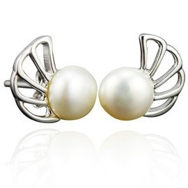 Srebrne Kolczyki z Białymi Perełkami