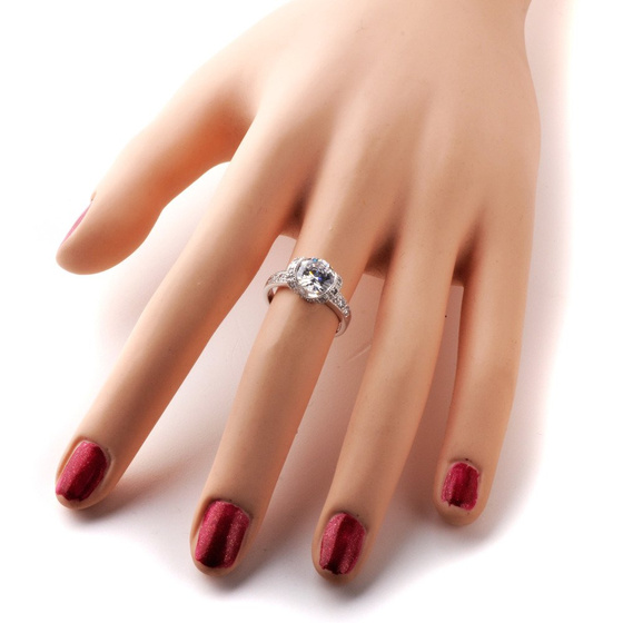 Srebrny Pierścionek z Białą Okrągłą Cyrkonią