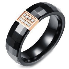 Pierścionek Czarna Ceramika i Diamentowe Cyrkonie