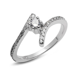 Srebrny Pierścionek z Cyrkoniami